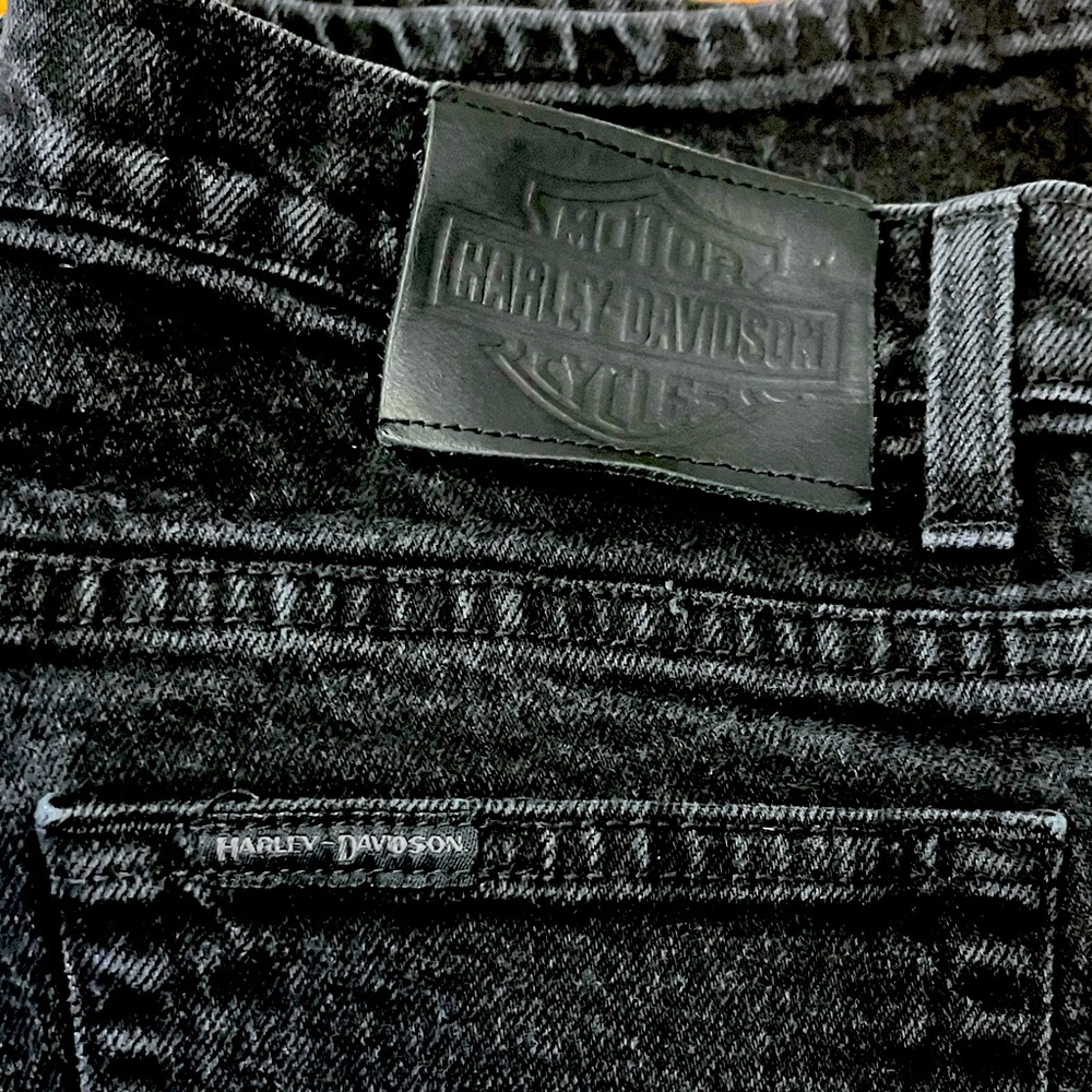 Harley-Davidson women’s Black Denim Biker Jeans 16P petite moto, goth